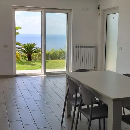 Bella Vista * Zambrone